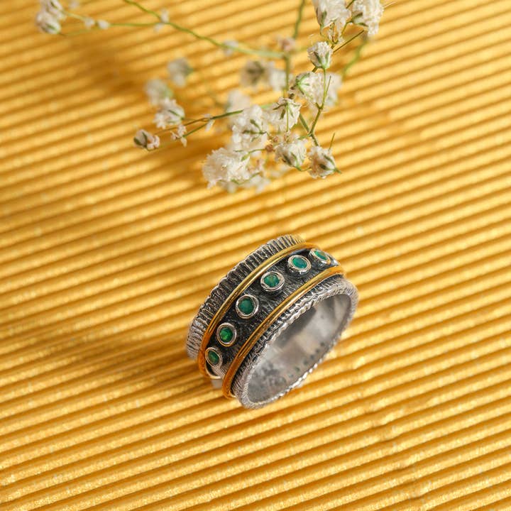 Tiramisu – wholesale Cocktail/statement ring – 925 Silver Green Onyx Verdant Pulse Statement Ring1