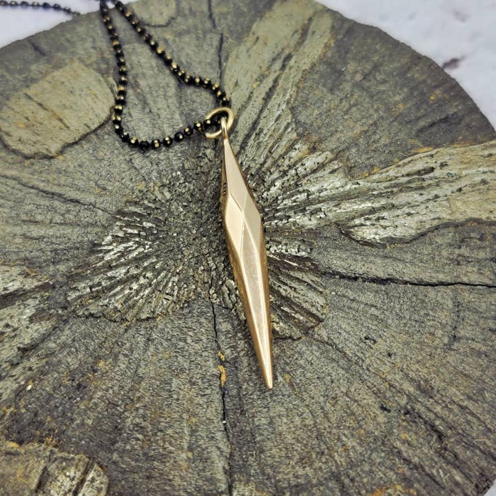 Pingente de Bronze com Espigão Facetado por atacado de Verdilune