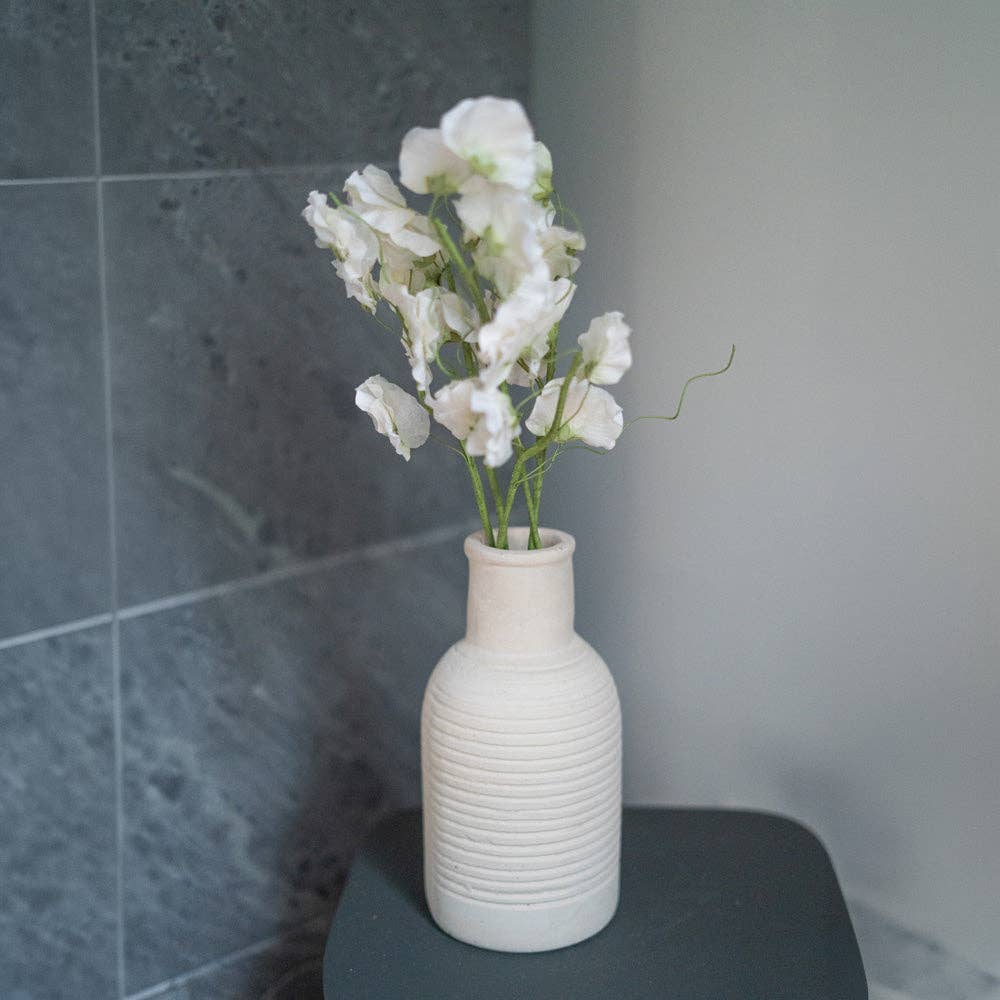 Flowrette - Wholesale Artificial Flowers - Sweet peas in white paper1