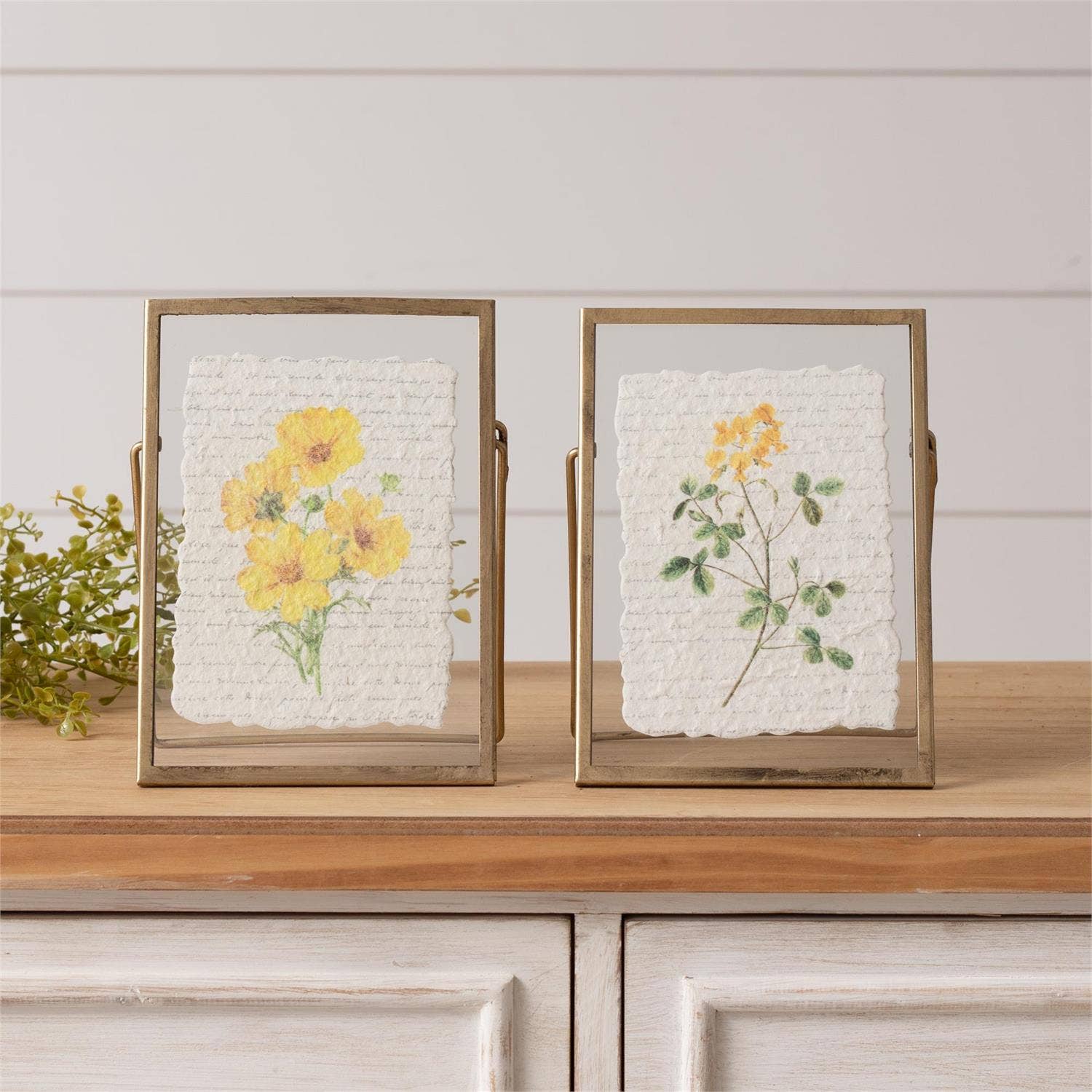 Audrey's Home & Gift – wholesale Picture frame – Gold Frames - Yellow Flowers (Pk/02 Ast)1