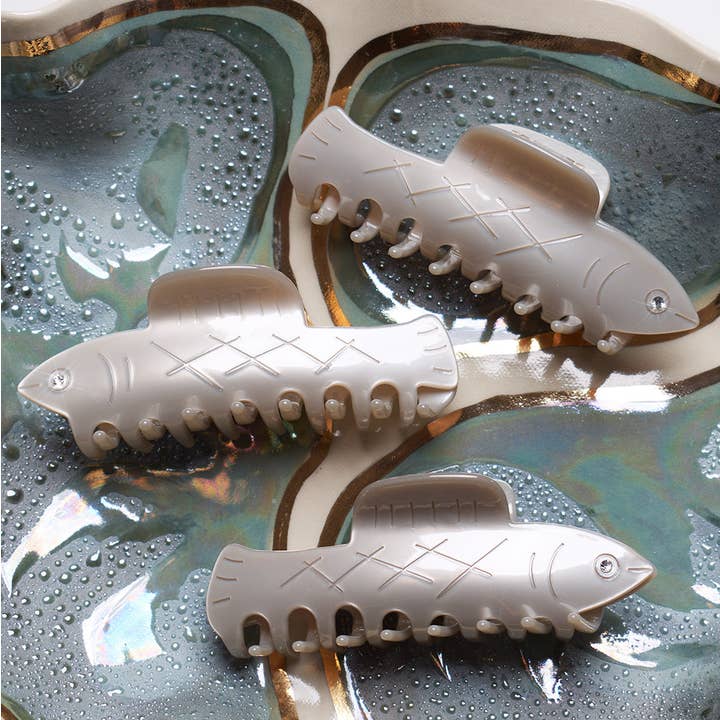 WINONA IRENE - Wholesale Hair Clip - Women's - Herring Fish Silver Acetate Hair Claw with Rhinestone Eye6