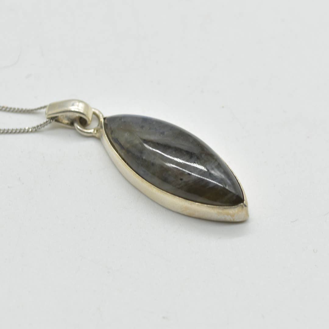 Oriental Direct Craft Supplies - Wholesale Individual Charm/Pendant - Labradorite Pendant in 925 Silver, 2.3cm-3.5cm, No Chain11