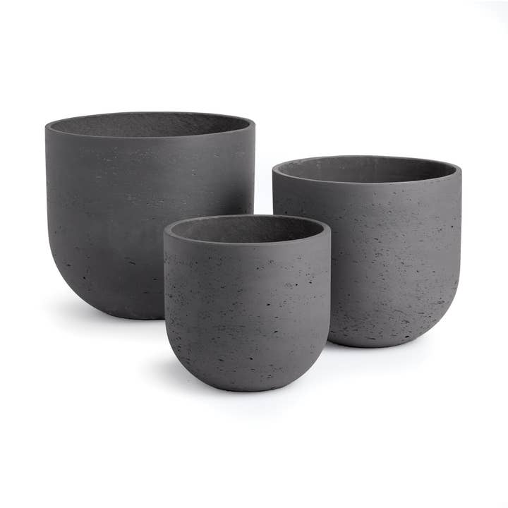 Concretelite Terranea Pots, Black for wholesale on Faire