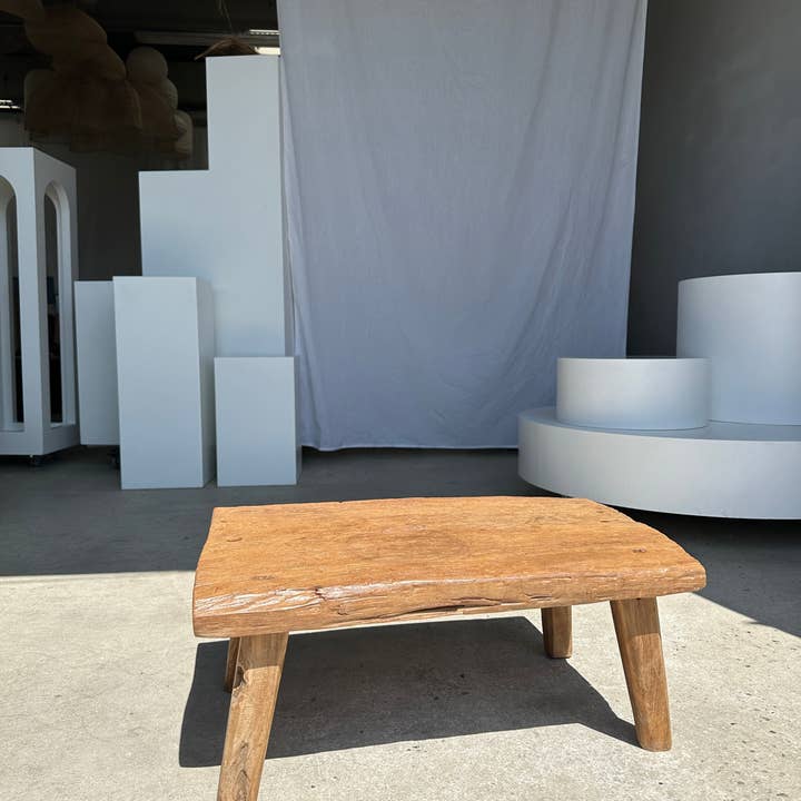 Office Objets - Venta al por mayor Mesas auxiliares - Mesa baja pequeña de teca rubia cuadrúpeda H:30 L:63,5 l:402