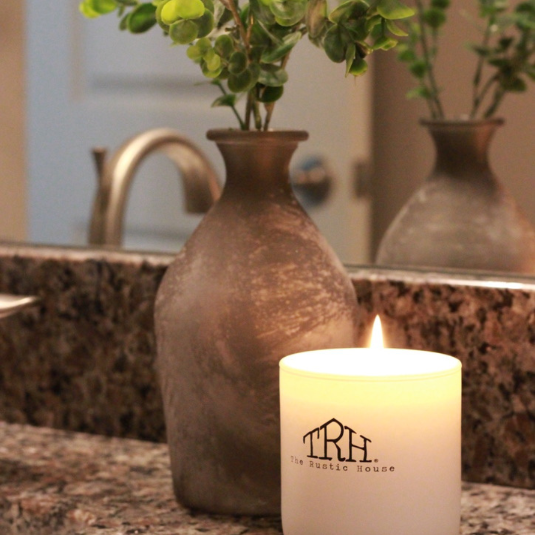 The Rustic House - Wholesale Jar/Filled Candle - Red Currant  | White Soy Candle + Gift Box | 8oz.2