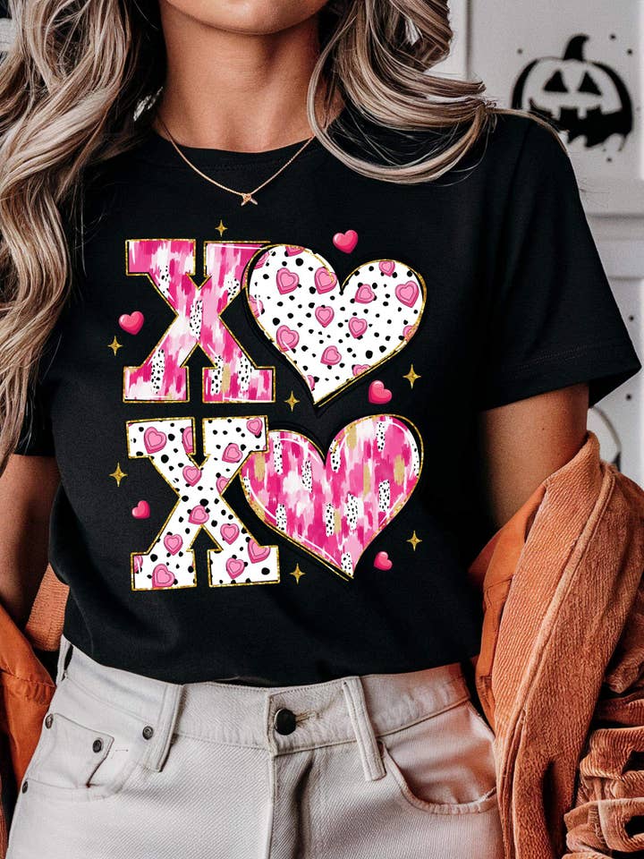 Queen Fashion - Wholesale Blouse - Women's - xoxo hearts graphic tee t-shirts