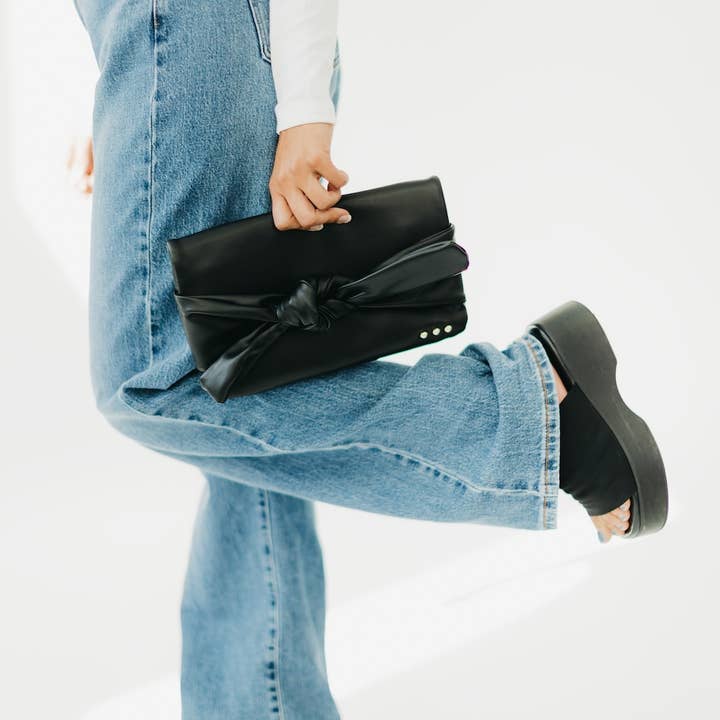 Pretty Simple - Wholesale Clutch Bag - Women's - Billie Bow Clutch Crossbody Bag