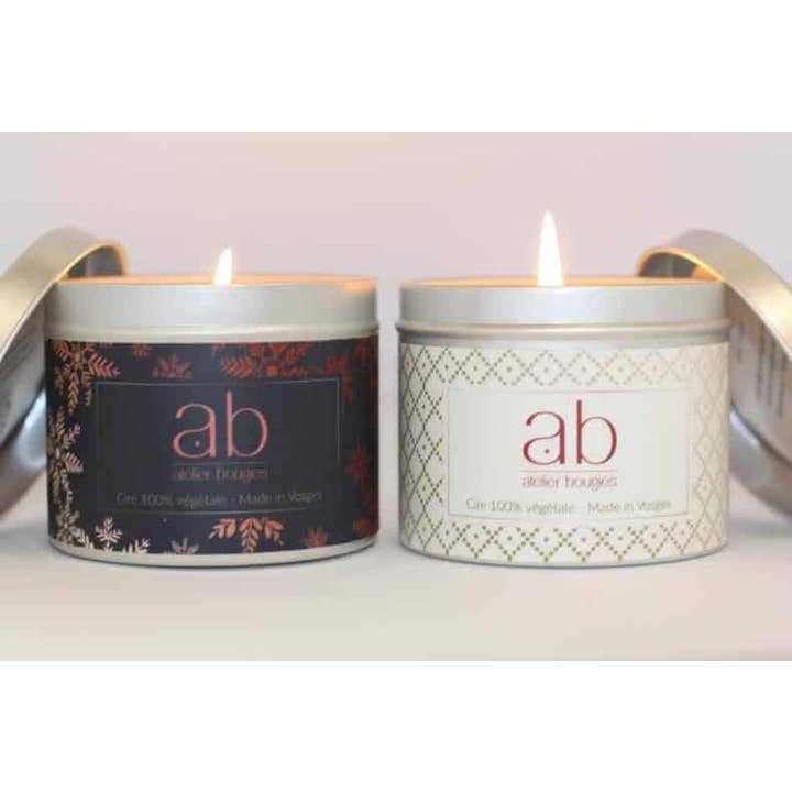 Handgemaakte geurkaars duo van plantaardige was in metalen doos - kersteditie voor wholesale door Atelier Bougies