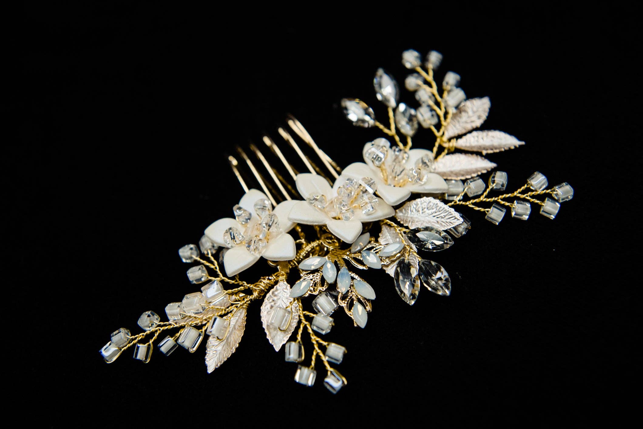 Brides and Belts - Wholesale Hair Pin - Gina Gold Wire Floral Champagne Hair Pin1