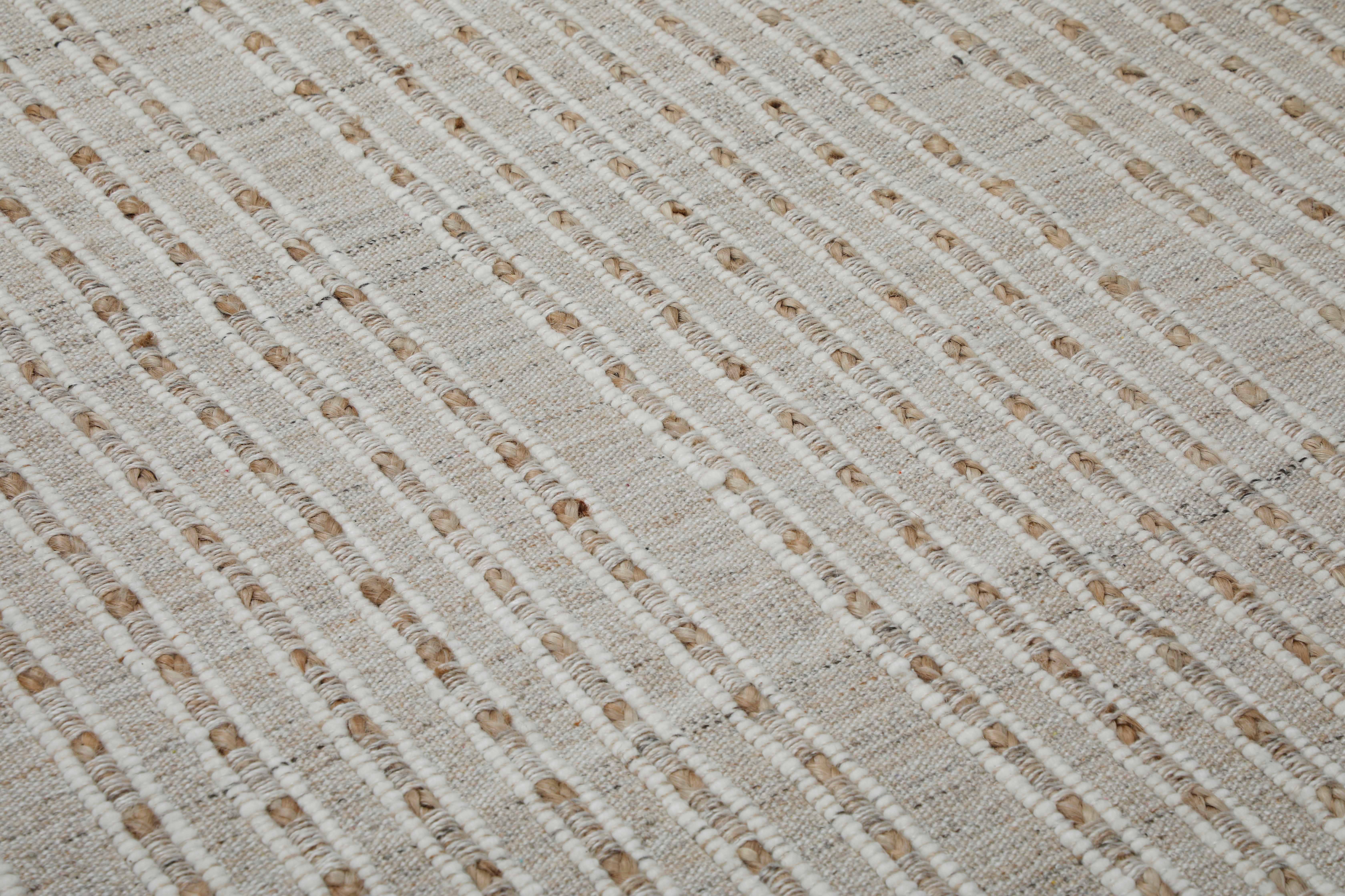 Sona Ivory Area Rug for wholesale on Faire0