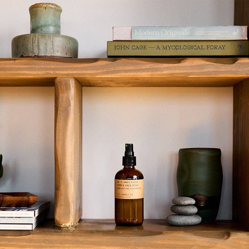 P.F. Candle Co. - Wholesale Room & Linen Spray - Amber & Moss - 7.75 fl oz Room & Linen Spray1