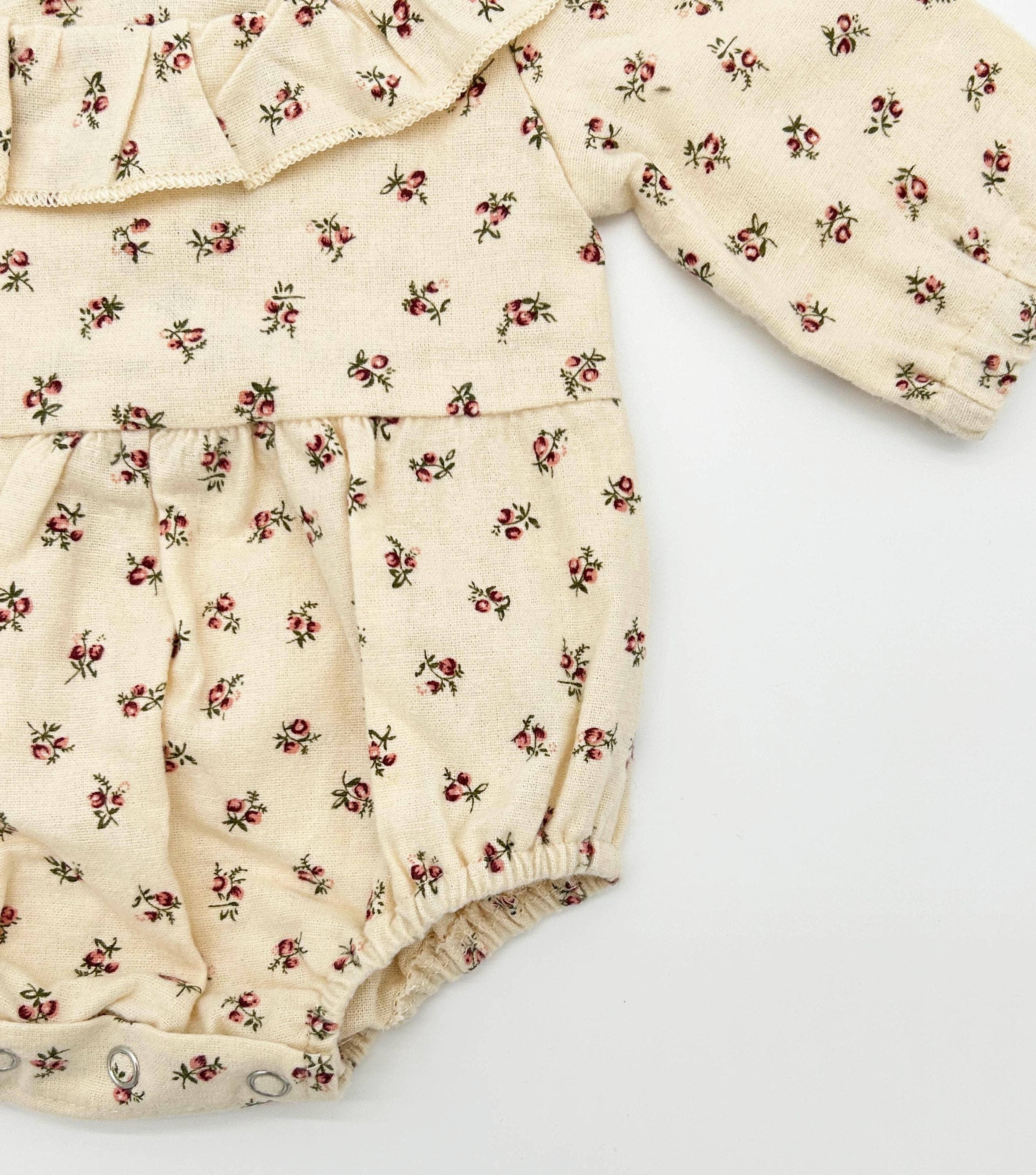 OLIVE & CRADLE – wholesale Klädesset - Baby – Charlotte Peppermint set med romper och rosett7