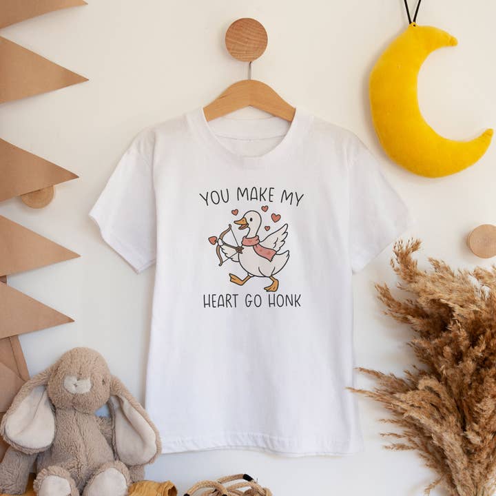 Hjärta Gå Tut Gås Småbarns- och Ungdomströja för wholesale av Itsy Bitsy Bella Co