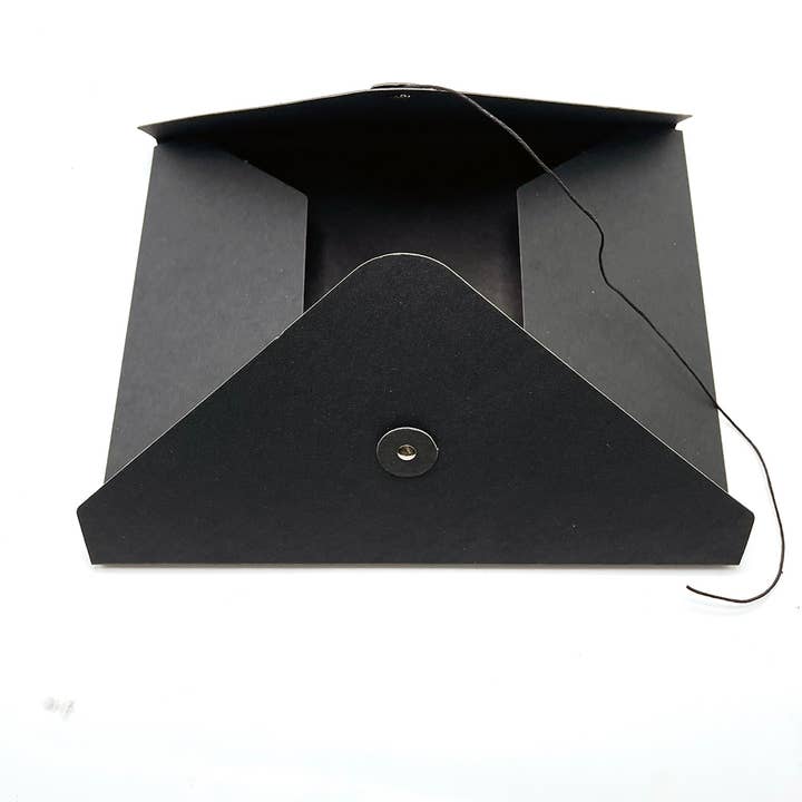 Traffic Works - Wholesale Folders - Portfolio with String Closure - MED