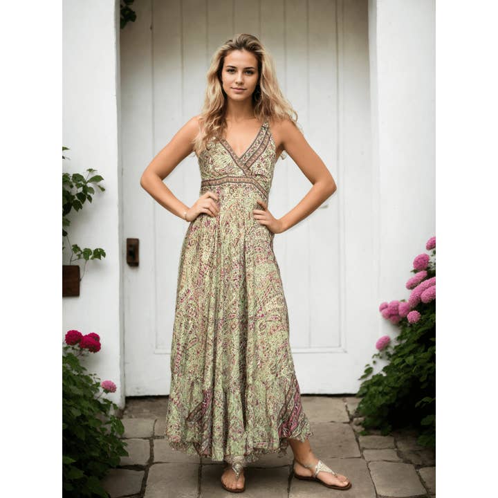 Kimago light green long silk dress with V-neck and other Purchase Wholesale ropa islámica. Free Returns & Net 60 Terms on Faire trending on Faire.