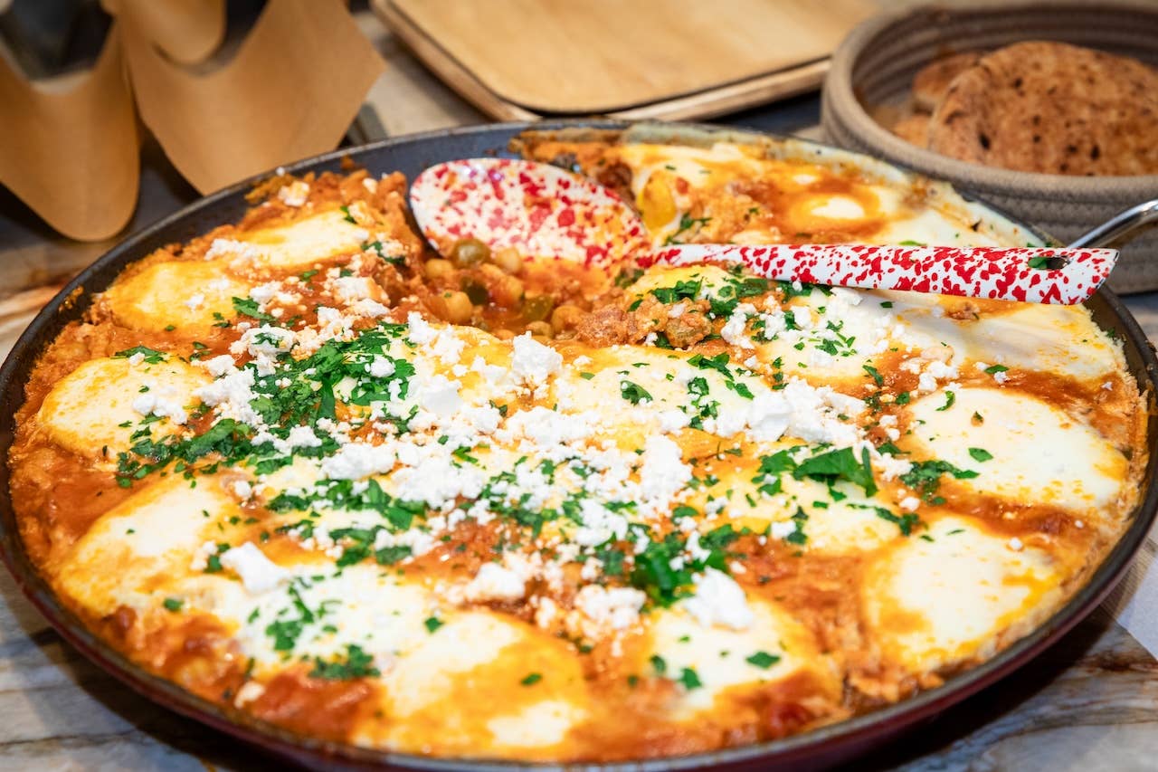 Sababa Foods - Wholesale Sauce - Sababa Foods Saturday Sauce (Slightly Spicy)- 1 Gallon BiB3