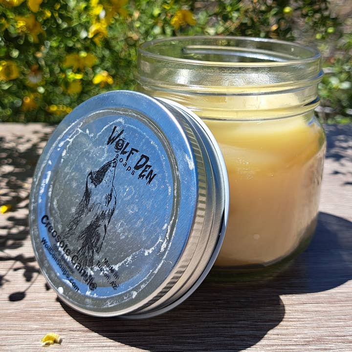 Bougies en cire d'abeille pour la vente par Wolf Den Soaps