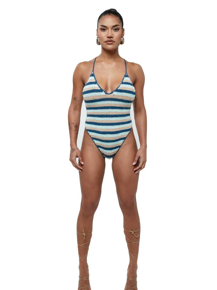 Costume da bagno a righe Daphne per la vendita all'ingrosso da parte di Novados Swim