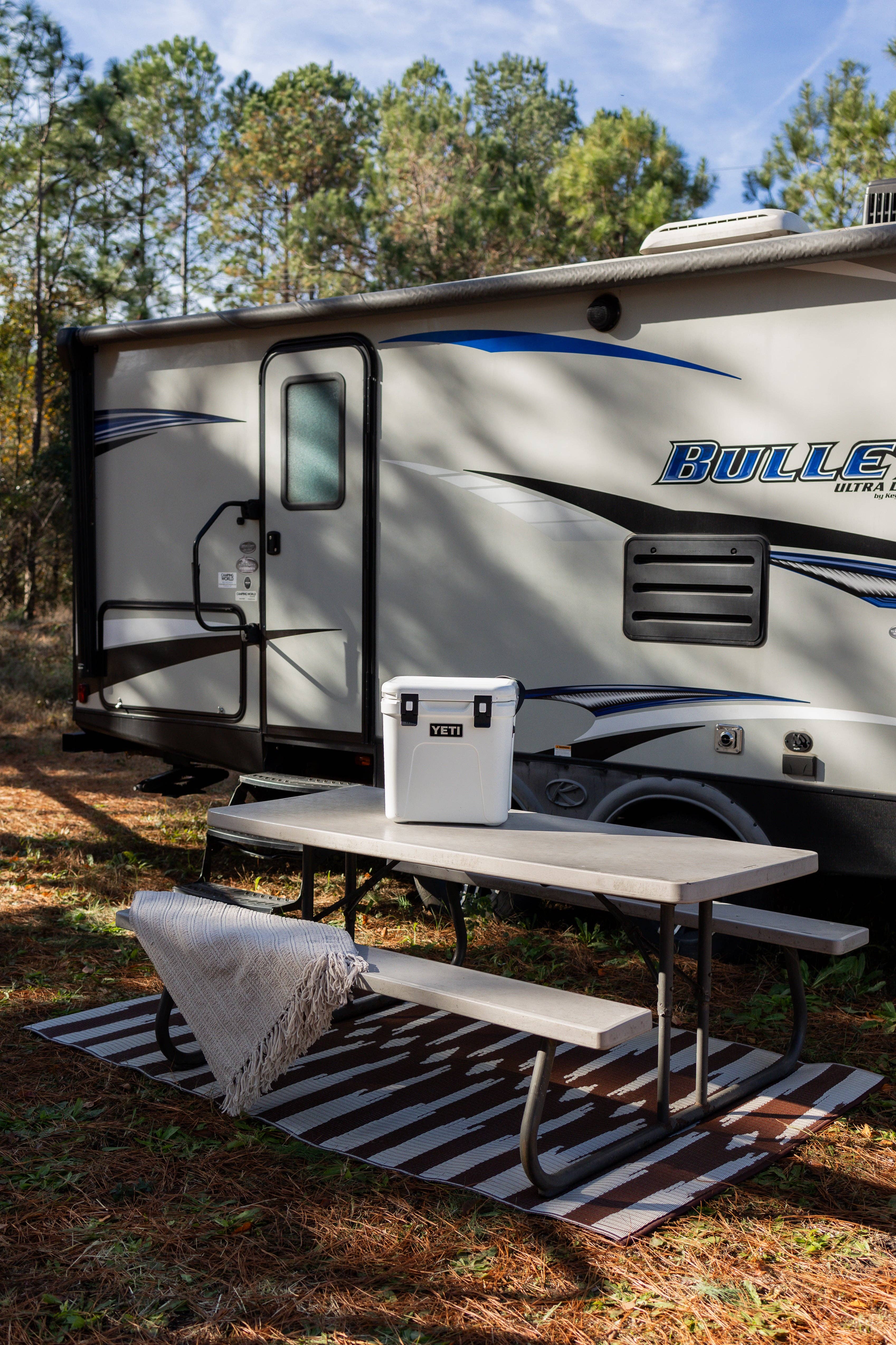 Mad Mats - Vente Tapis - Marron Aztèque & Blanc Cassé2