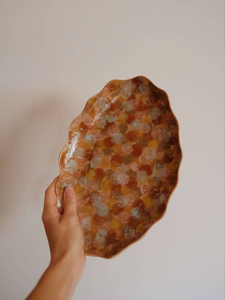 Håndmalet serveringsbakke Le JARDIN for engroshandel hos Ohyoko ceramics