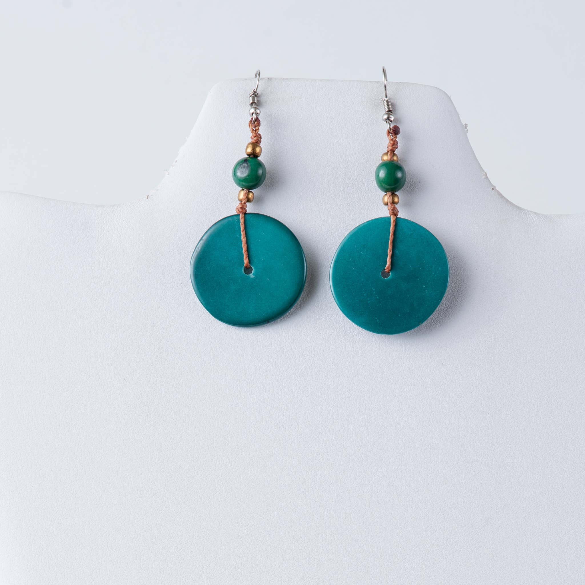 TaguArtsy – wholesale Dangle earrings – Ambar Slice Eco-friendly Earrings1