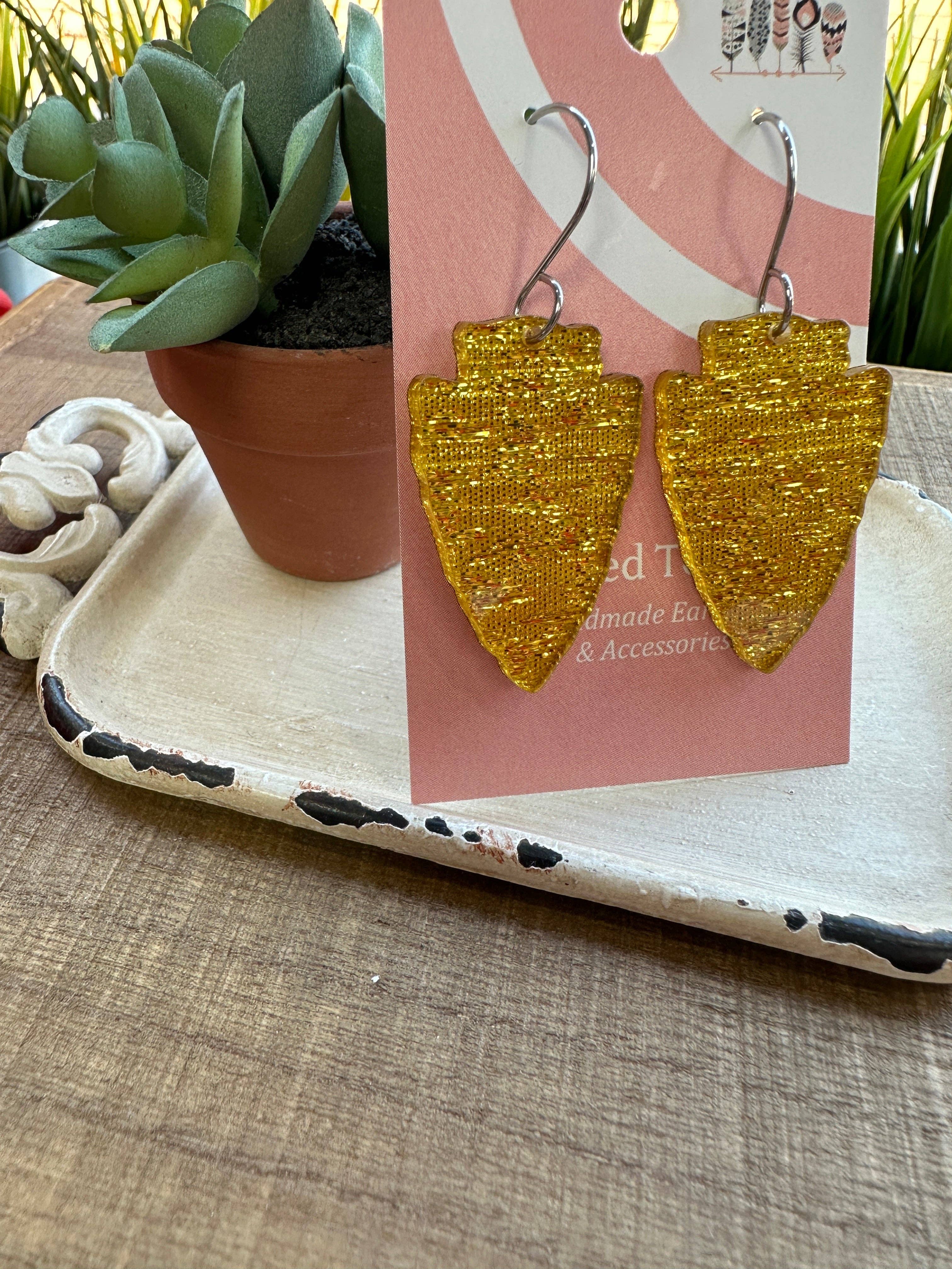 Designed To Flaunt - Vente Boucles d'oreilles pendantes - Boucles d'oreilles pendantes à pointe de flèche solide1