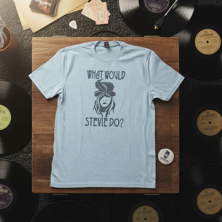 T-shirt rétro de groupe Que ferait Stevie T-shirt graphique pour la vente par Funk Town Tees