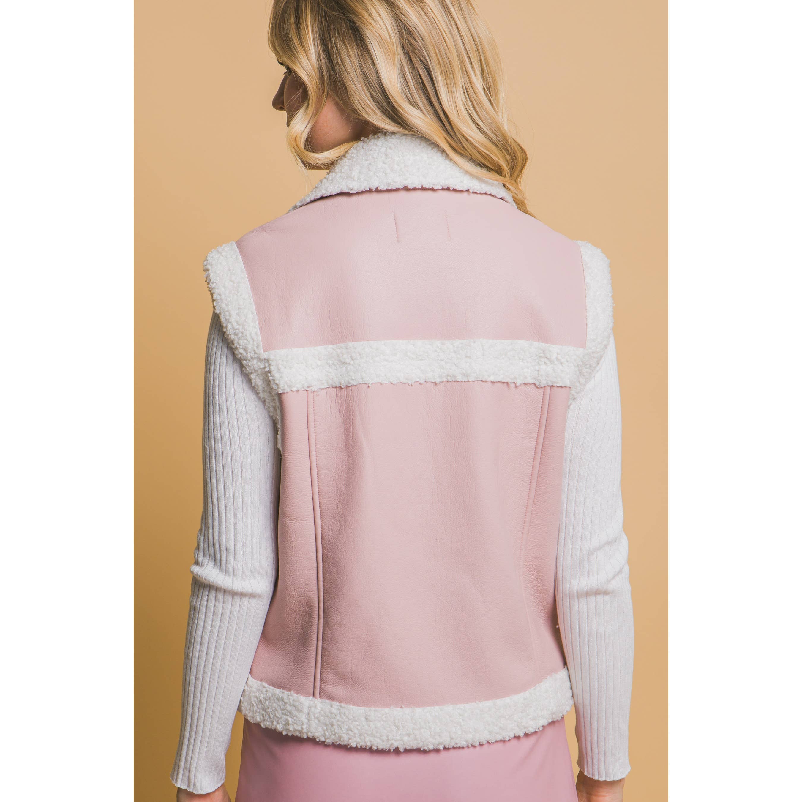 HiteJeans – wholesale Väst - Dam – PU Faux Läder Sherpa Trim Vest12