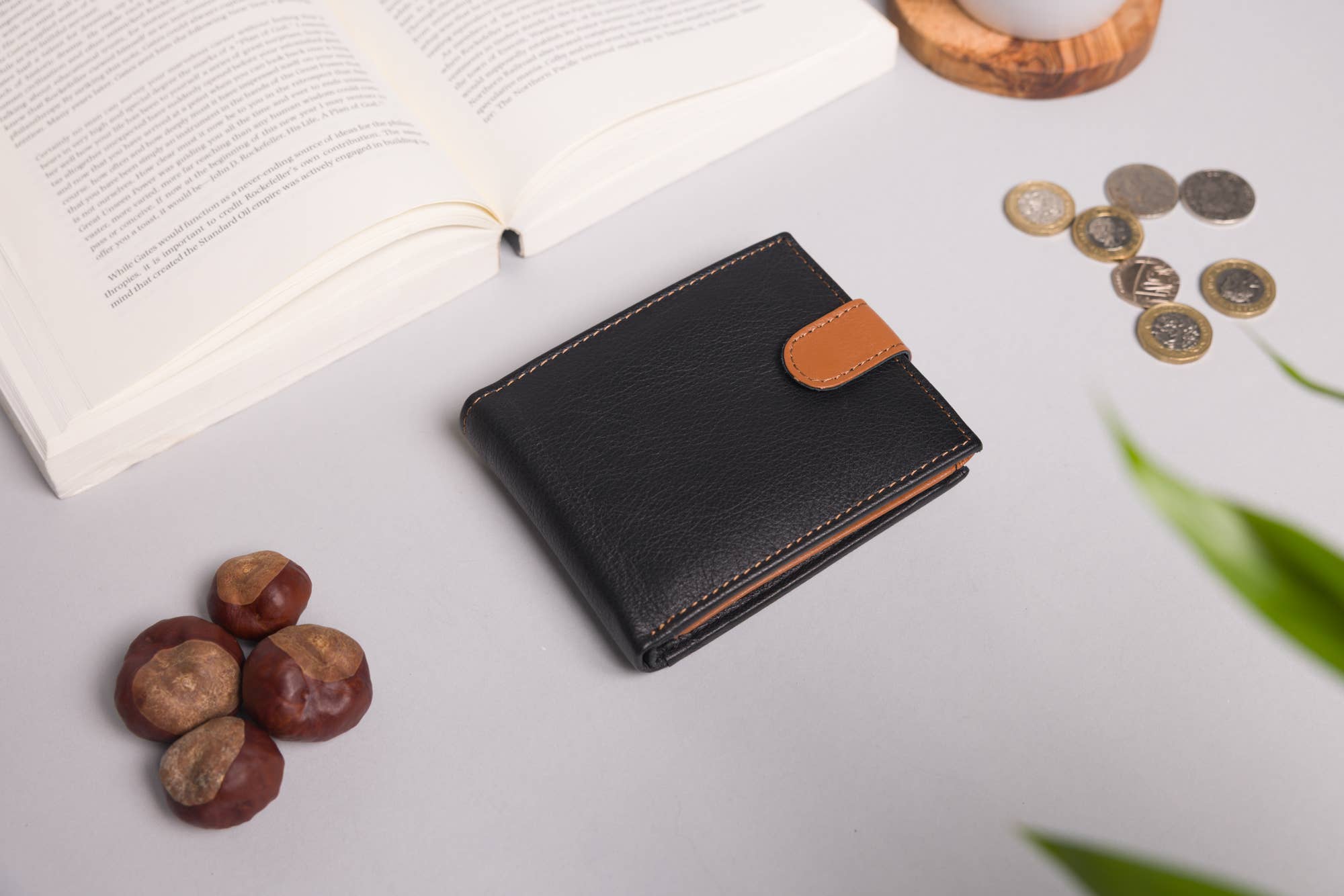 Redbrick – wholesale Wallet - Men’s – Biggs & Bane Large Capacity Men's Bifold Black & Tan Leather Wallet1