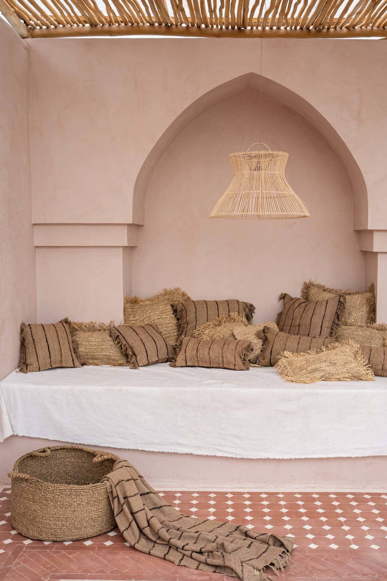 Bazar Bizar Living - Wholesale Throw Blanket - The s'il vous Plaid - Beige Black4