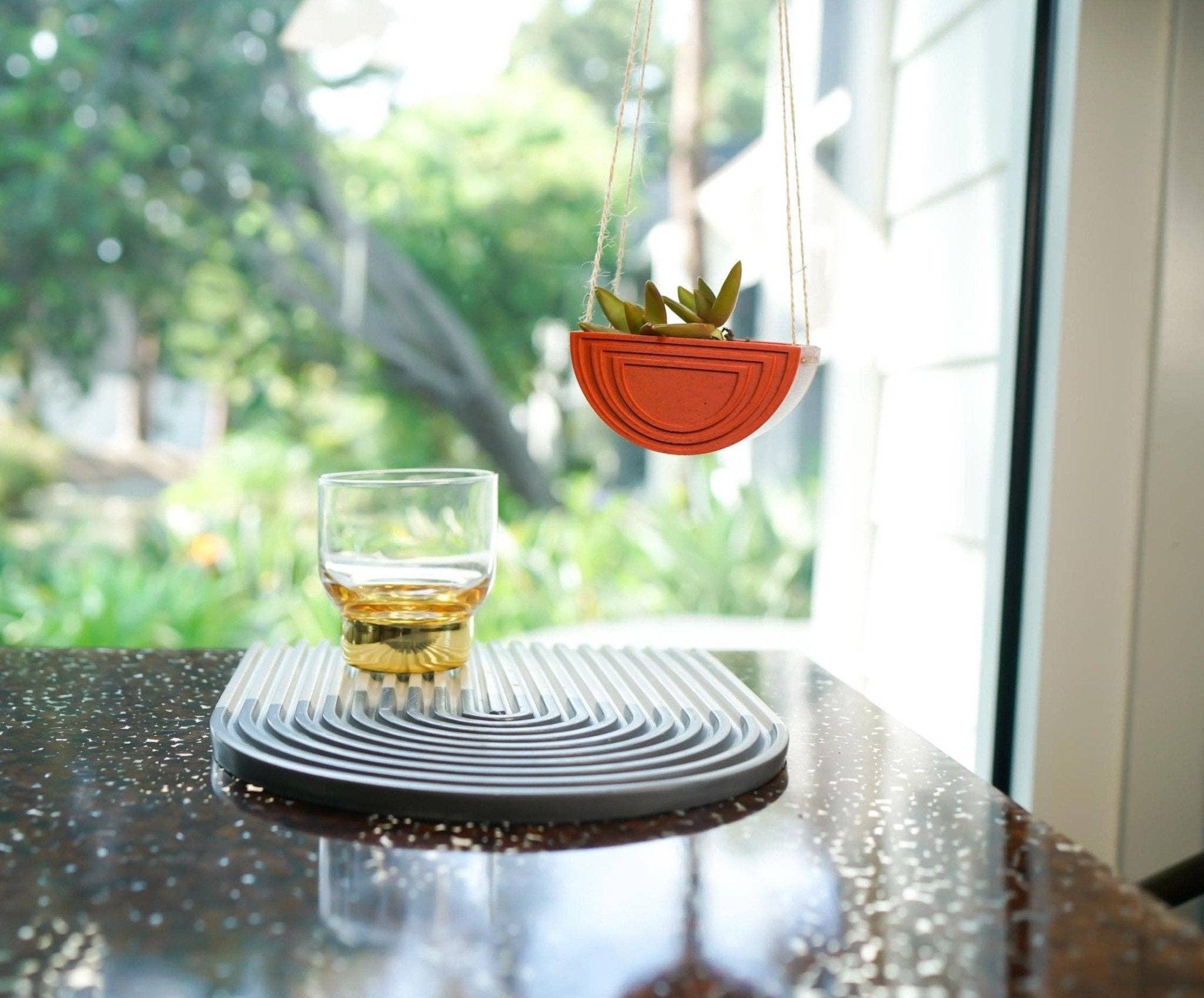 Rosebud Homegoods – Engroshandel Hængende plantekasse – Hængende regnbueplantekasse4