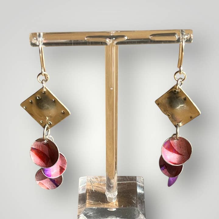 Boucles d'oreilles en argent sterling / aluminium Crimson Twist pour la vente par Rachel Stowe Jewellery