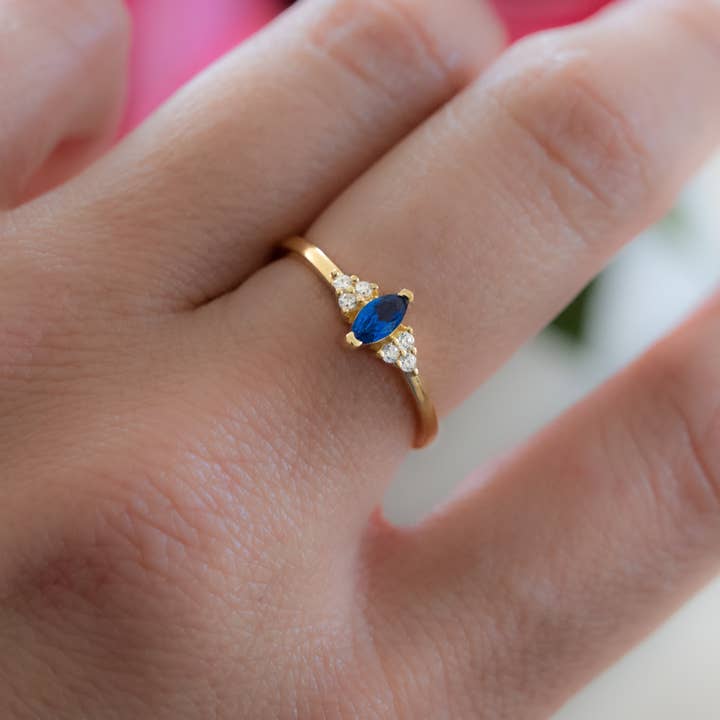 Sami Jewels – Engroshandel Ring med sten – Safir Marquise Ring1