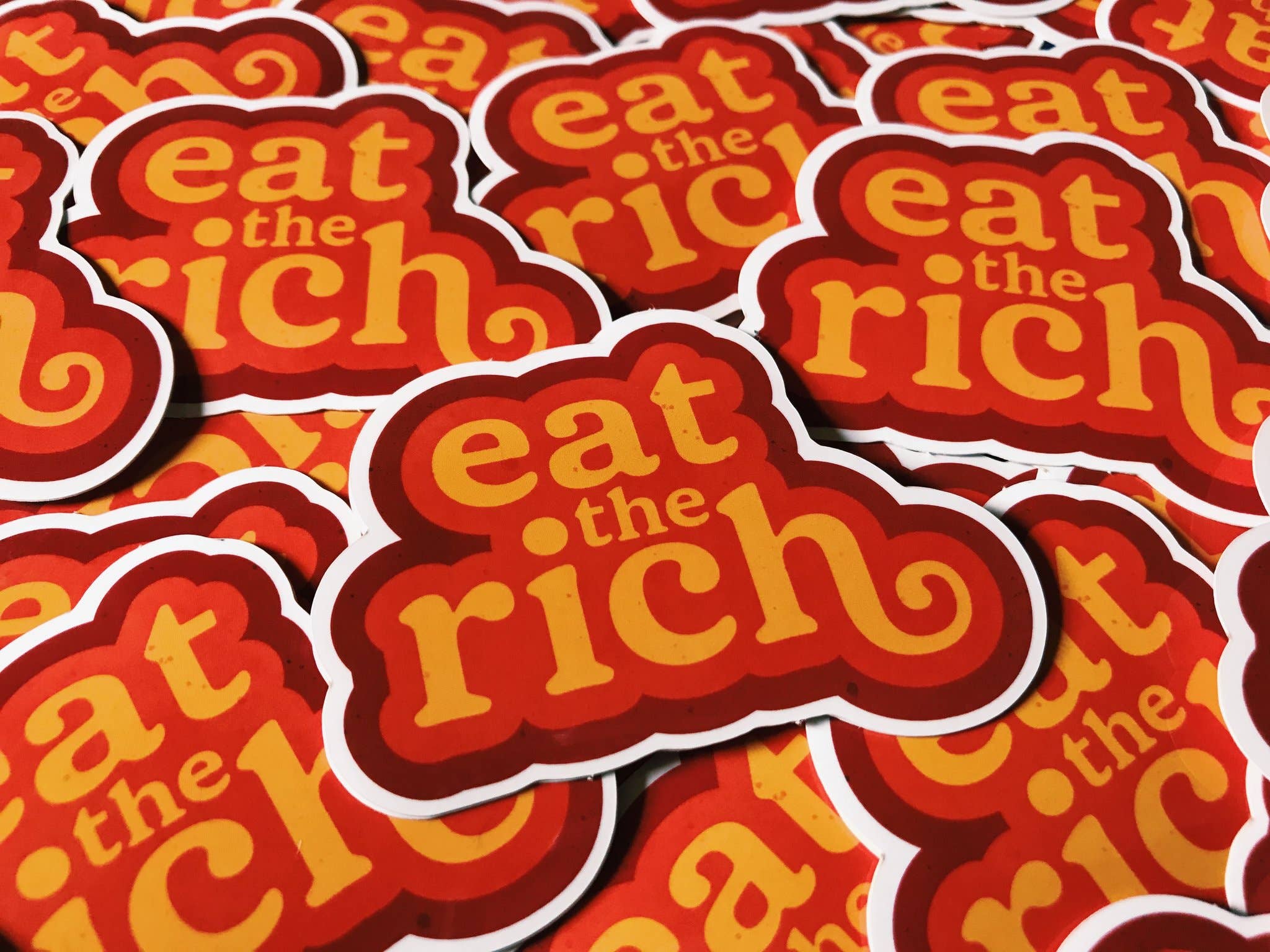 TheThirdArrow – Engroshandel Klistermærke – Spis den rige klistermærke1