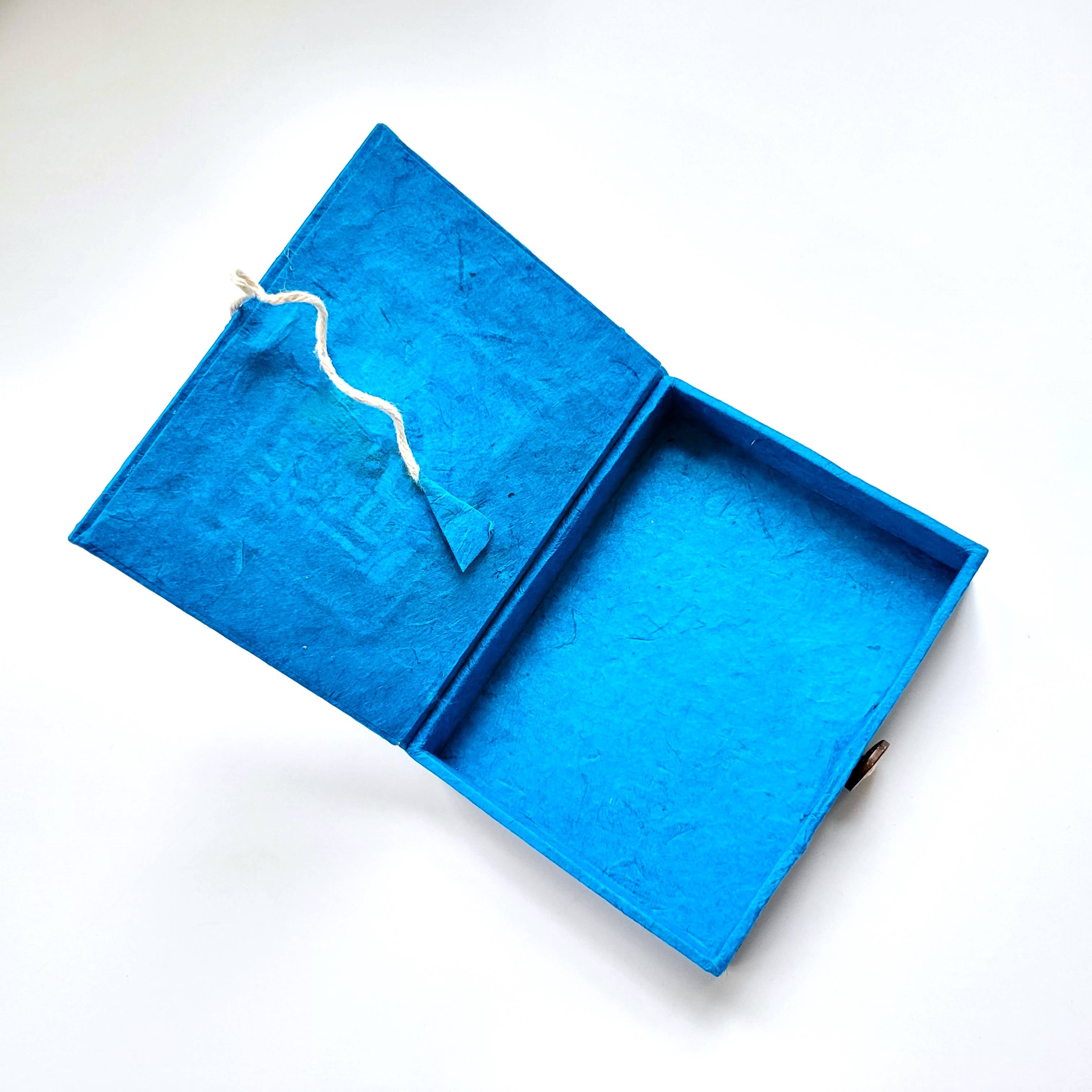 Eclectic Woodchuck - Wholesale Decorative Box - Cat on a Table Batik Mini Paper Mache Box3