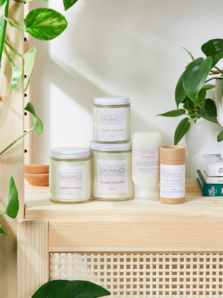 Crème Solaire Bio Naturelle pour la vente par Butter Me Up Organics