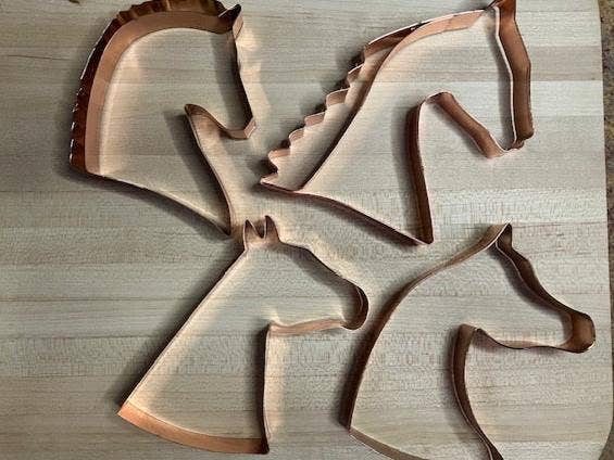 The Gift Horses - Vente Emporte-pièce - « EMPORTE-PIÈCES HORSEHEAD » - Grand avec boîte-cadeau contenant des recettes (4 types de races), cadeaux pour la fête des mères, cadeaux de Noël7