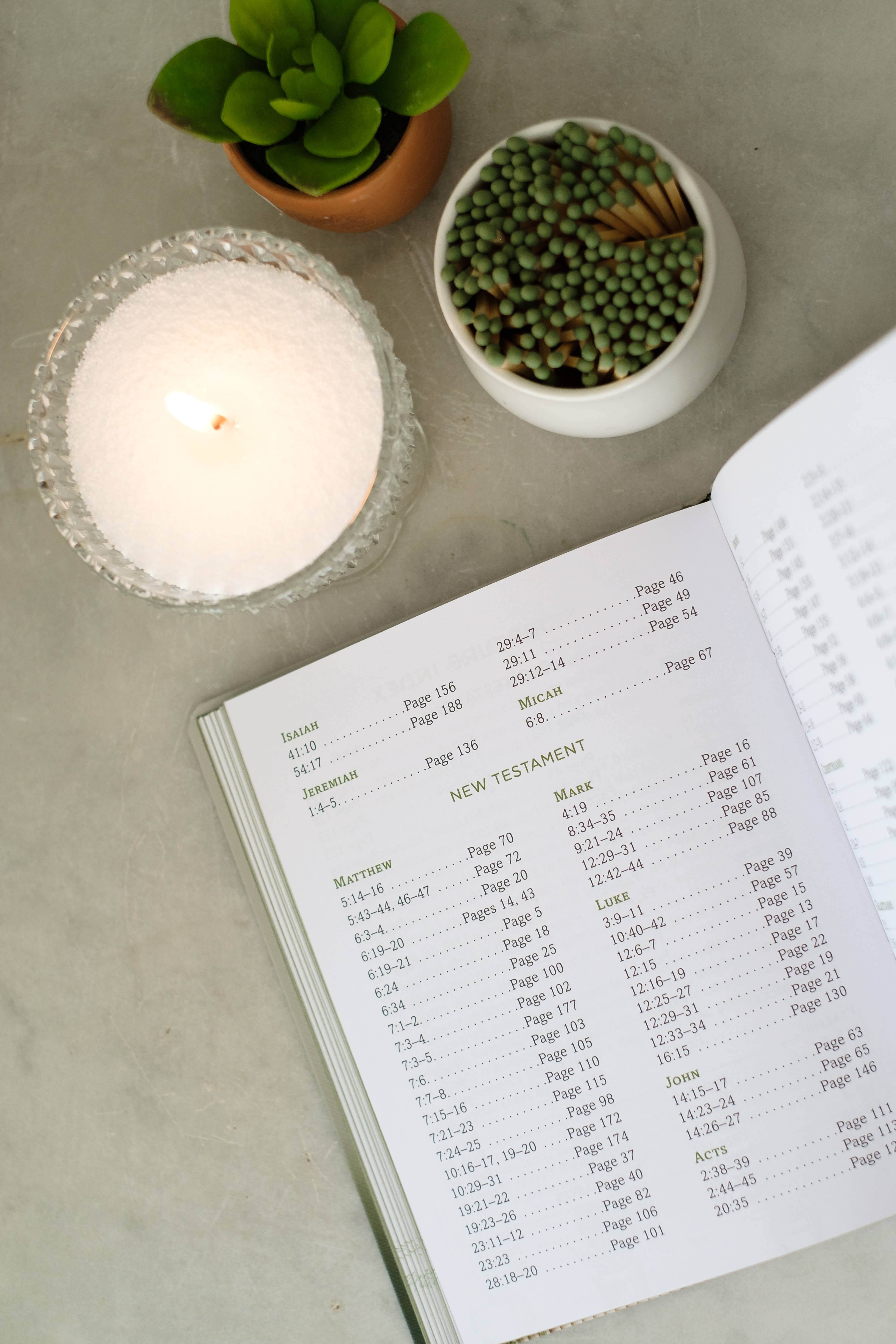 Barbour Publishing, Inc. - Wholesale Religion - The Declutter Devotional7