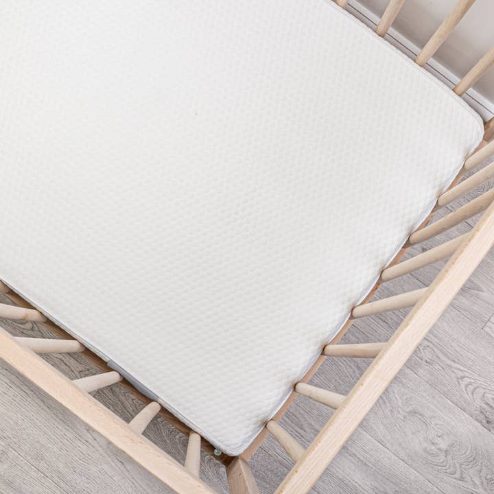 The Tiny Bed Company - Vente Drap pour berceau/lit pour bébé - Tiny Dreamer Essentials™ Matelas à ressorts hélicoïdaux pour lit de bébé IKEA (160 x 70 cm)