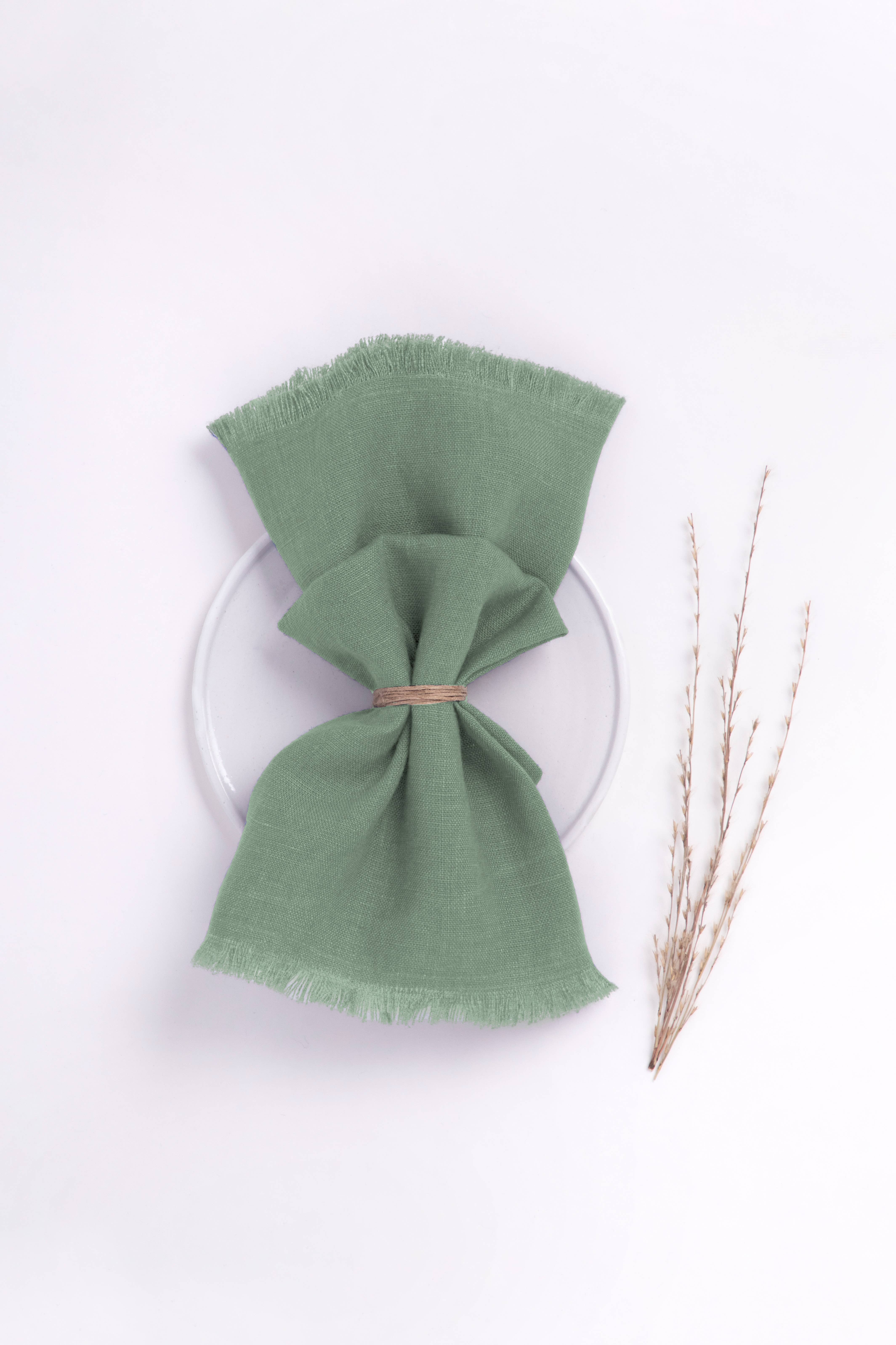 Live Linen - Wholesale Tablecloth - Minimalist Linen Napkin – Fringe Detail0