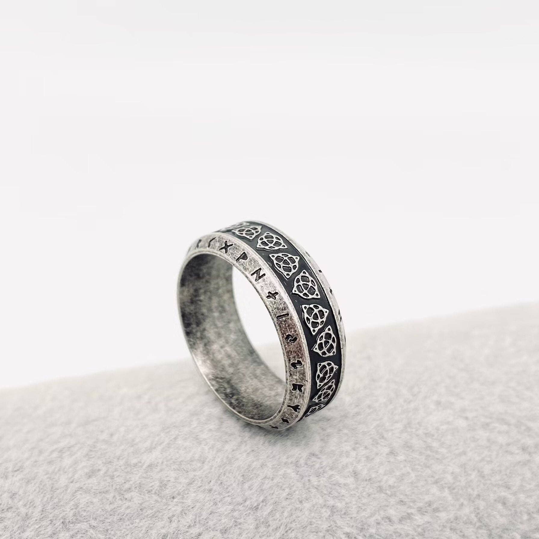 Mio Queena - Vente Anneau/bague à empiler - Bague en acier inoxydable Viking Rune Celtic Knot pour homme - MJ/MR0