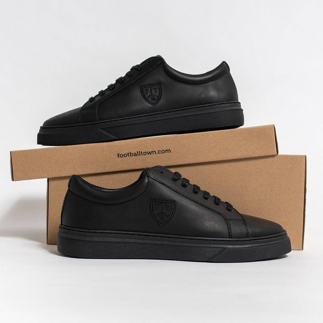 Football Town - Wholesale Lifestyle Sneakers - Men's - Sneaker Town (Black/Black)2