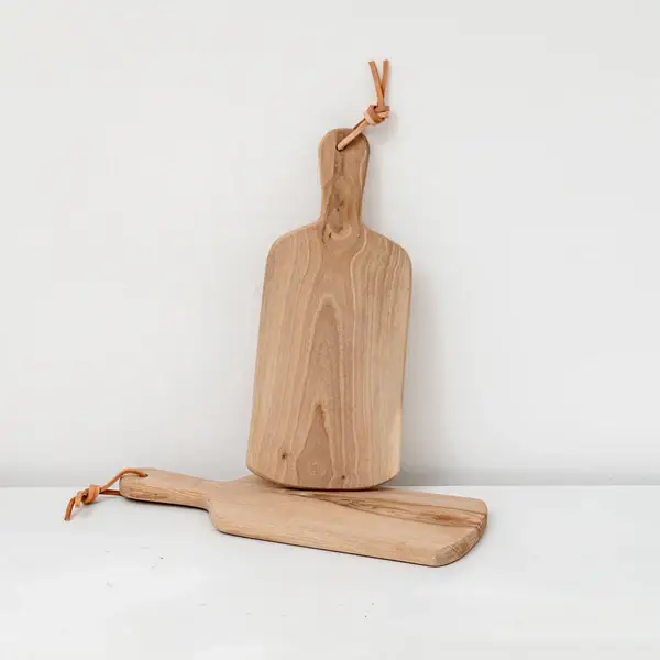 High crafty – Großhandel Schneidebretter – Handgefertigtes marokkanisches Mini-Walnuss-Holzbrett mit Lederschnur1