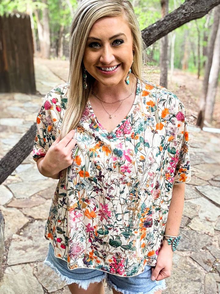 Sterling Kreek - Wholesale Blouse - Women's - Field Of Flowers Top4