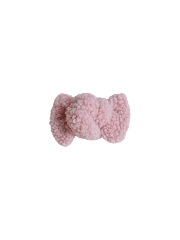 Nœud en peluche Sweet Love pour la Saint-Valentin pour la vente par GIGI’S USA