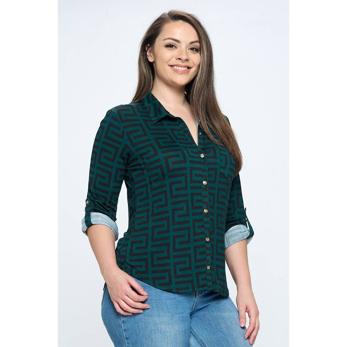 Curve Market - Vente Chemise à col boutonné – femme - CHEMISIER À COL BOUTONNÉ AVEC CLEFS GRECQUES DE GRANDE TAILLE2