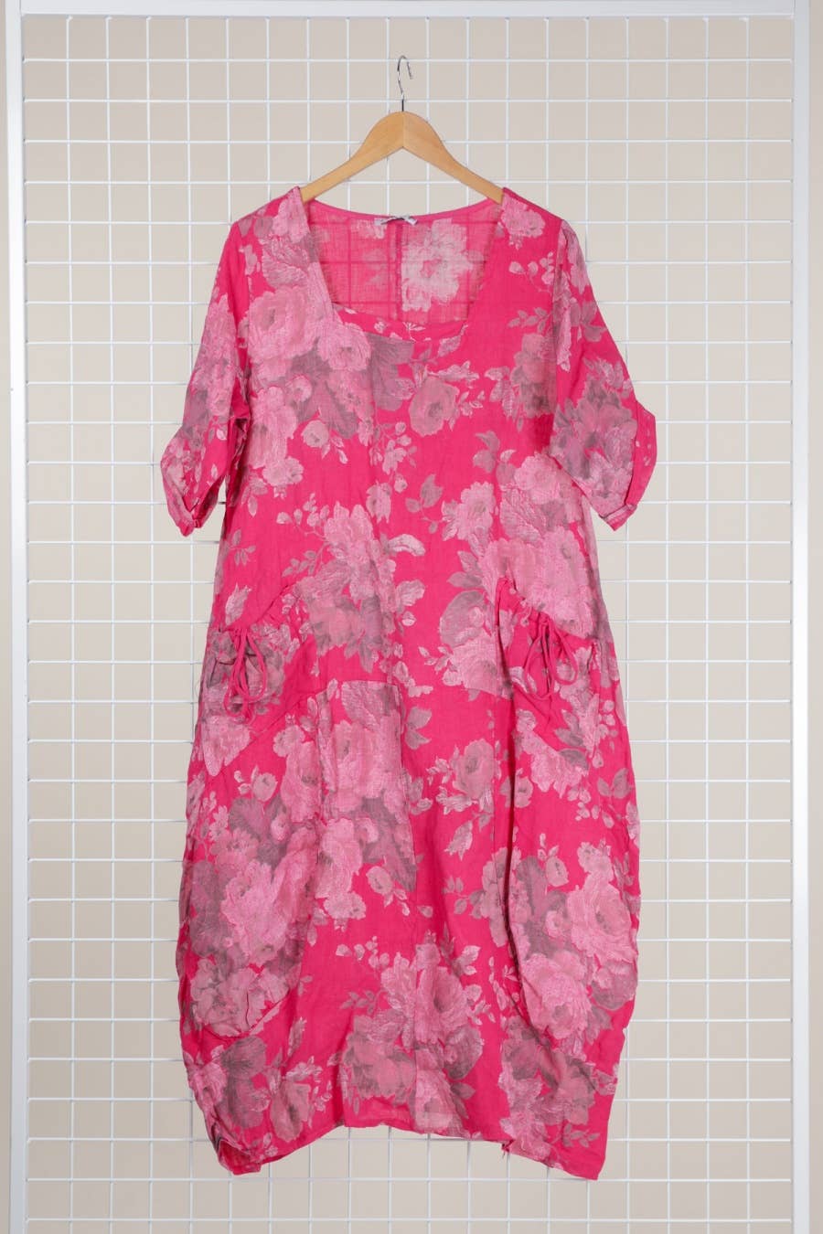 la maison des fibres naturelles – Großhandel Kleid – Damen – Leinenkleid mit floralem Muster, 100 % Leinen, Modell 6796719