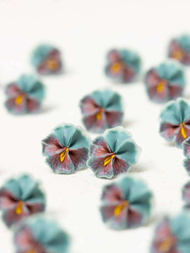 Blaue Rote Stiefmütterchen Ohrringe Stecker - Blumen Schmuck für den Großhandel von EtenIren