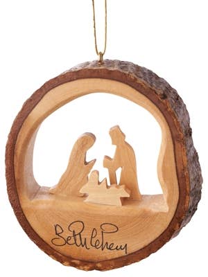 Ornement rond en écorce avec la Sainte Famille - 3" pour la vente par Earthwood