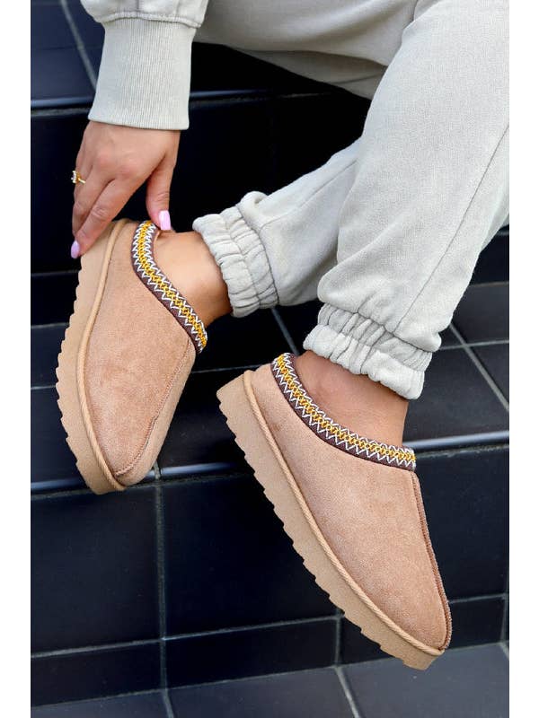 No Doubt Shoes - Wholesale Slippers - Women's - Aztec Detail Faux Fur Lining Mini Boots 17